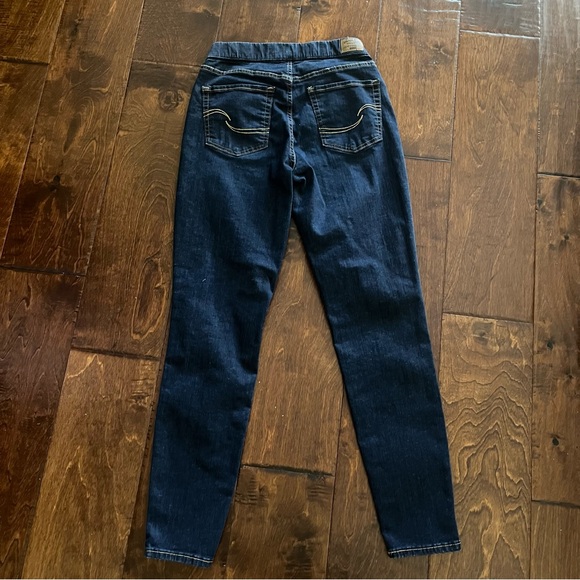 Levi’s Pull On Skinny Jeans - Picture 2 of 7